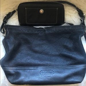 Black leather COACH Hobo W/matching wallet